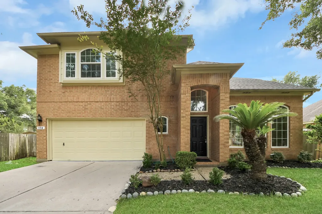 114 Lindencrest Court Sugar Land TX 77479
