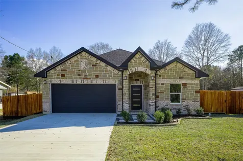 408 County Road 3414 Cleveland TX 77327