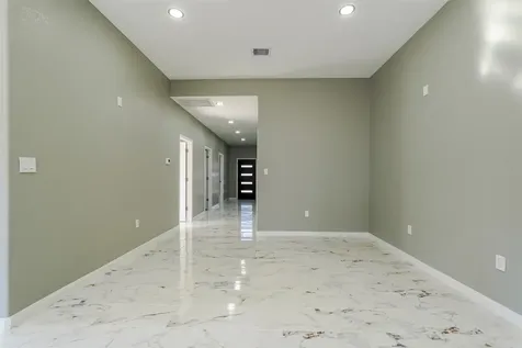 408 County Road 3414 Cleveland TX 77327