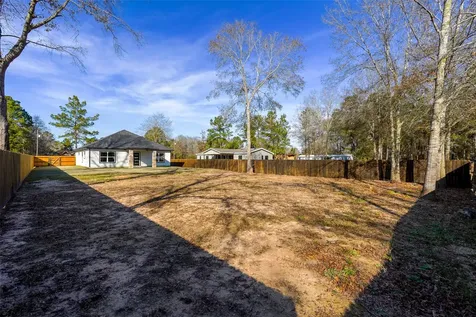 408 County Road 3414 Cleveland TX 77327