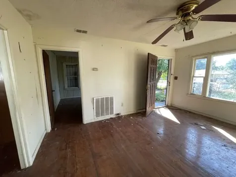 555 S Reagan Street San Benito TX 78586