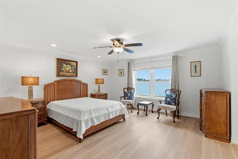 36 S Shore Drive Galveston TX 77551