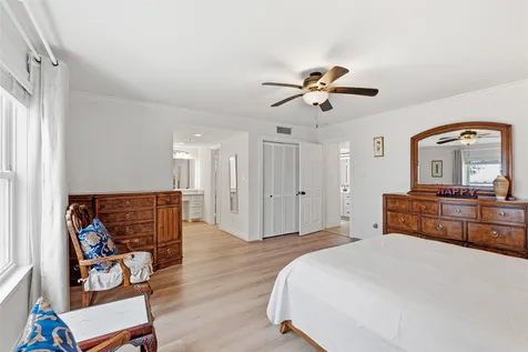 36 S Shore Drive Galveston TX 77551