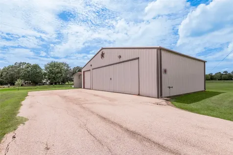 150 Air Park Drive Livingston TX 77351
