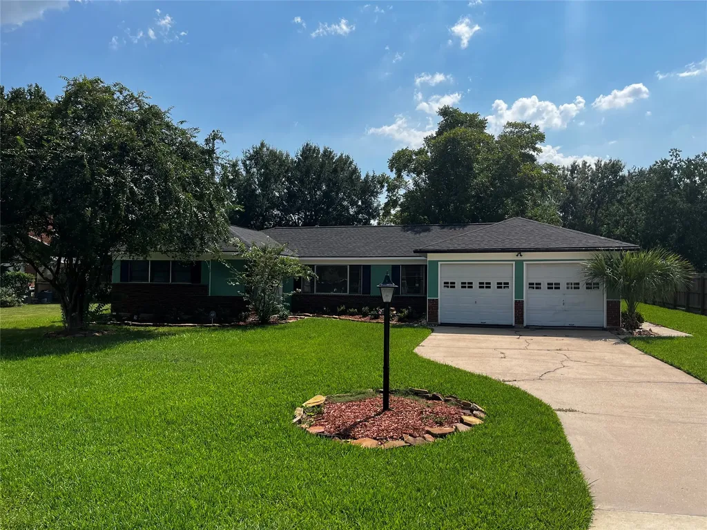 416 Azalea Drive Baytown TX 77520