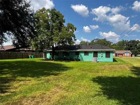 416 Azalea Drive Baytown TX 77520