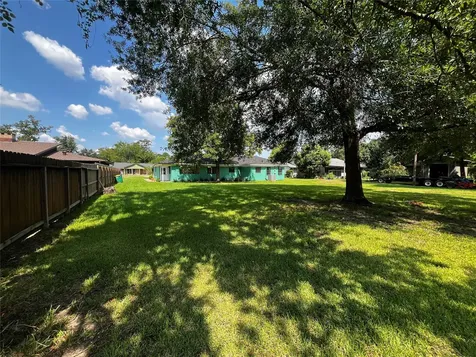 416 Azalea Drive Baytown TX 77520