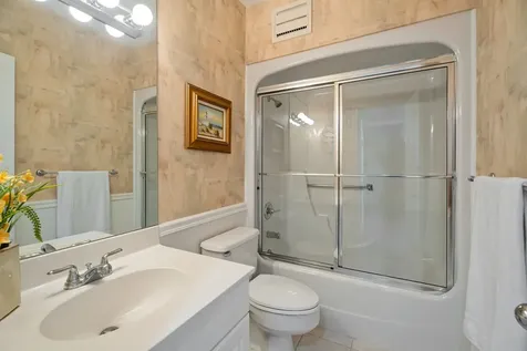 1401 E Beach Drive 511/512 Galveston TX 77550