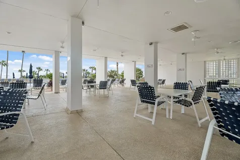1401 E Beach Drive 511/512 Galveston TX 77550