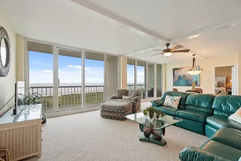 1401 E Beach Drive 511/512 Galveston TX 77550