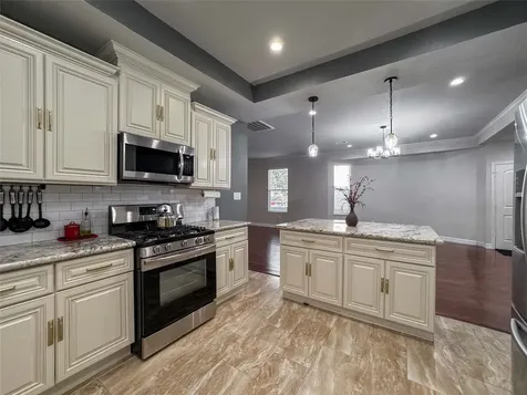 3715 Avenue O 1/2 Galveston TX 77550