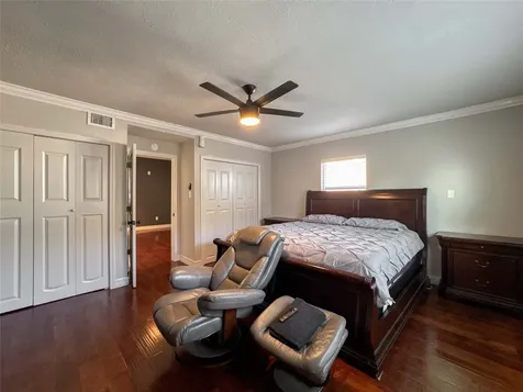 3715 Avenue O 1/2 Galveston TX 77550