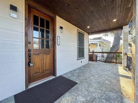 3715 Avenue O 1/2 Galveston TX 77550