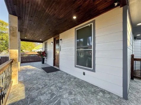 3715 Avenue O 1/2 Galveston TX 77550