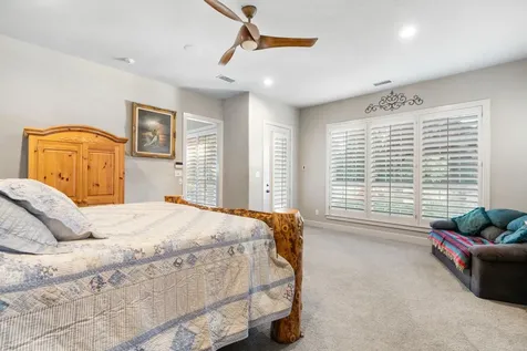 9902 Crestwater Circle Magnolia TX 77354