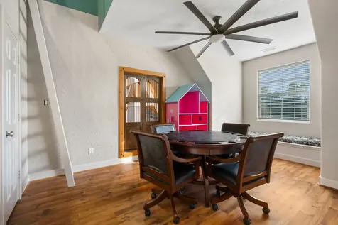 9902 Crestwater Circle Magnolia TX 77354