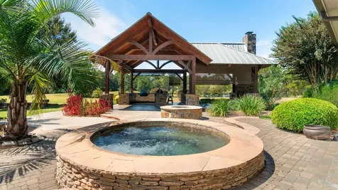 9902 Crestwater Circle Magnolia TX 77354