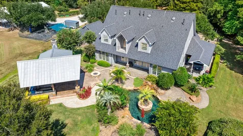 9902 Crestwater Circle Magnolia TX 77354