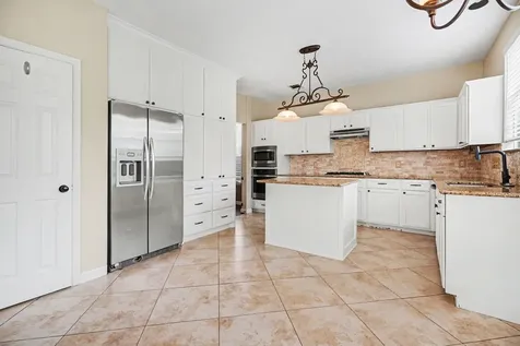 2212 Palm Lagoon Drive League City TX 77573