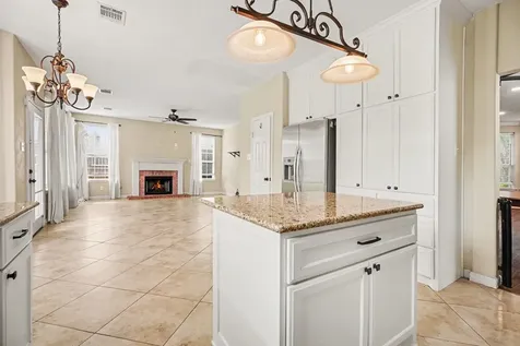 2212 Palm Lagoon Drive League City TX 77573