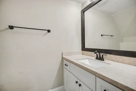 2212 Palm Lagoon Drive League City TX 77573