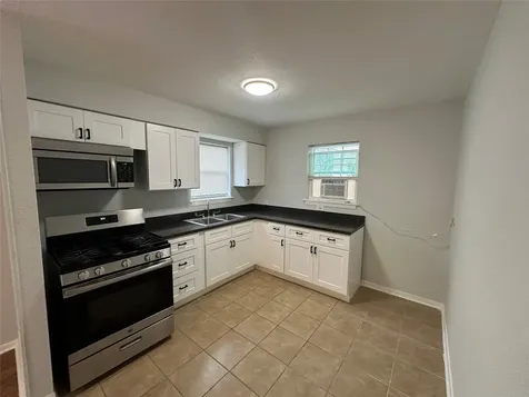 4911 Delano Street 1 Houston TX 77004