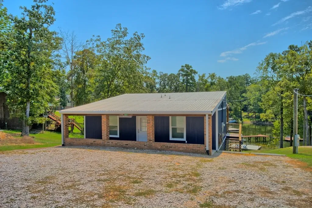 181 Lake Street Burkeville TX 75932