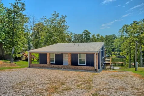 181 Lake Street Burkeville TX 75932