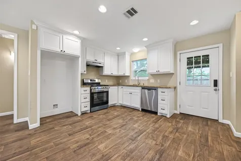 1708 And 1702 Sycamore Avenue Bay City TX 77414