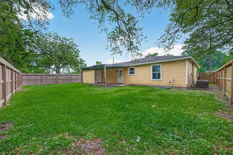 1708 And 1702 Sycamore Avenue Bay City TX 77414
