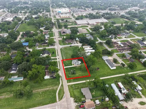 1708 And 1702 Sycamore Avenue Bay City TX 77414