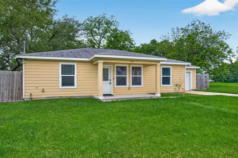 1708 And 1702 Sycamore Avenue Bay City TX 77414