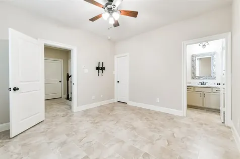 18721 Egret Oaks Lane Webster TX 77058