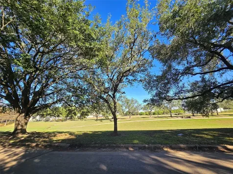 12660 Ashford Point Drive 402 Houston TX 77082