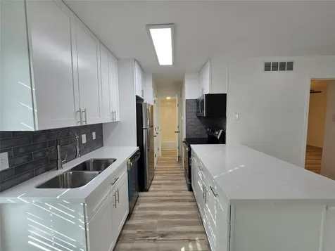 12660 Ashford Point Drive 402 Houston TX 77082