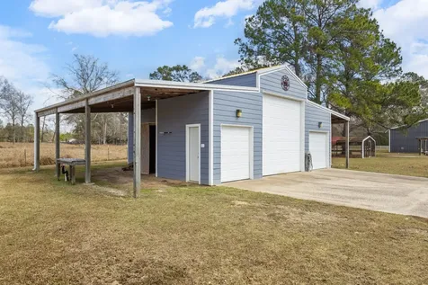 15866 Highway 326 N Sour Lake TX 77659