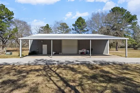 15866 Highway 326 N Sour Lake TX 77659