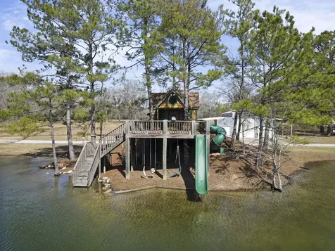 15866 Highway 326 N Sour Lake TX 77659