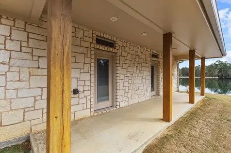 15866 Highway 326 N Sour Lake TX 77659