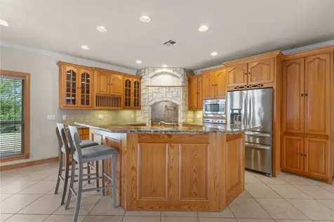 15866 Highway 326 N Sour Lake TX 77659