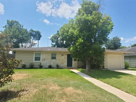 5329 Pagewood Lane Houston TX 77056