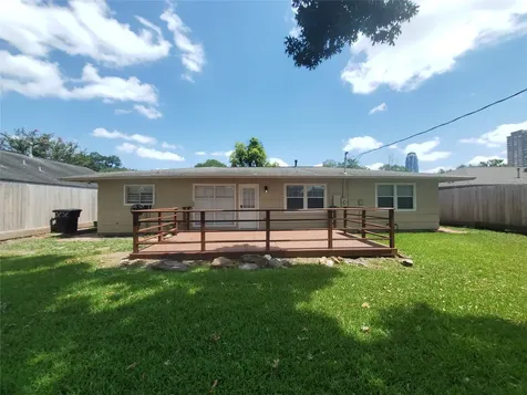 5329 Pagewood Lane Houston TX 77056