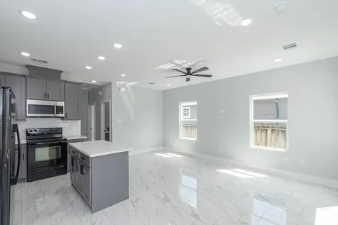 6513 Avenue B Houston TX 77011