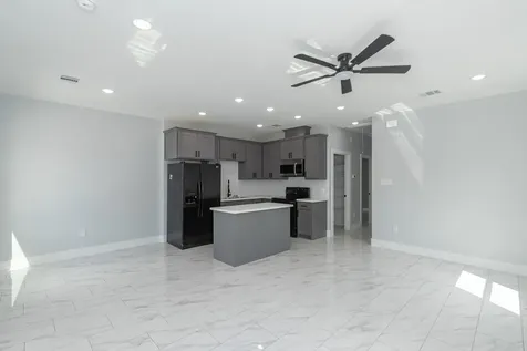 6513 Avenue B Houston TX 77011