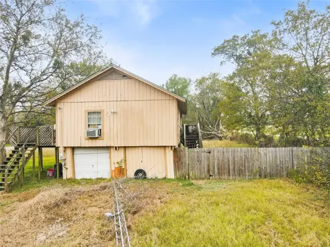 7 & 9 Julie Beth Street Huntsville TX 77320