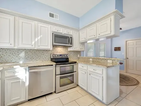 714 Crestwood Drive El Lago TX 77586