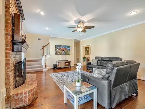 714 Crestwood Drive El Lago TX 77586