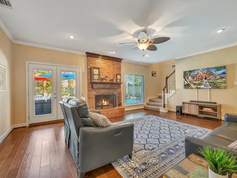 714 Crestwood Drive El Lago TX 77586