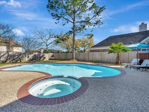 714 Crestwood Drive El Lago TX 77586