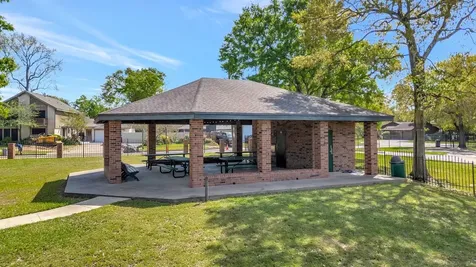 714 Crestwood Drive El Lago TX 77586
